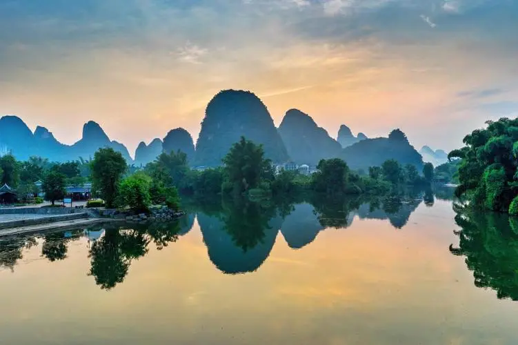绿色独特智能化